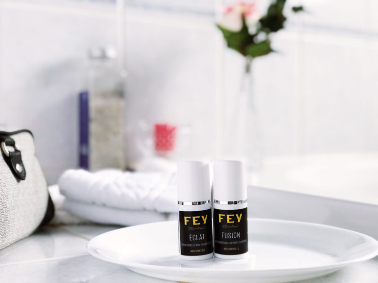 Fey Cosmetics Review - a line of organic, natural skincare products from Canada that are non-toxic, without any glycol and work great on aging skin #antiaging #skincare #skincareproducts #Canadian #skinroutine #skincareroutine