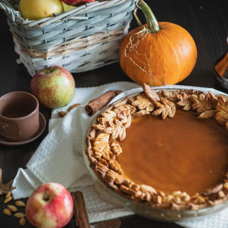 Pumpkin pie and apples - Fall scents for the home. 