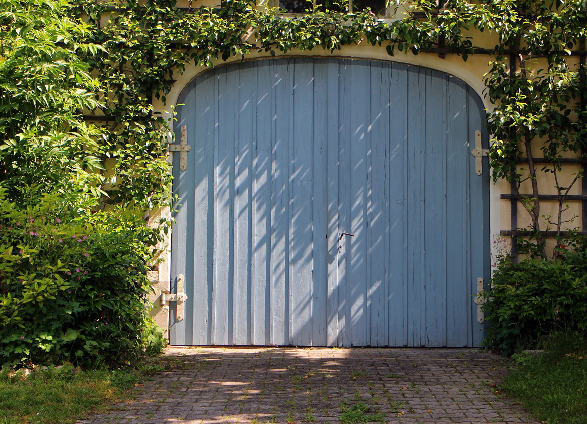 How to clean a garage - organizing tips and cleaning tips to make it a neat, stress-free zone for your tool, garden and car storage.