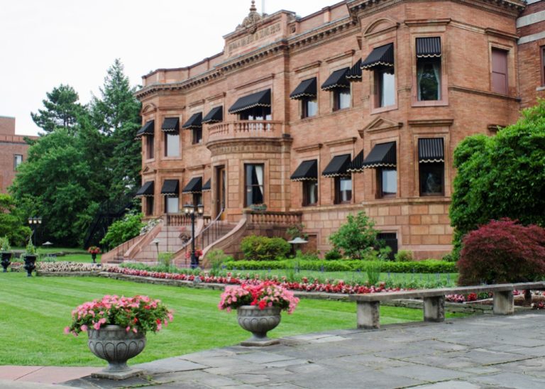 Visiting the Canadian Club Heritage Brand Centre