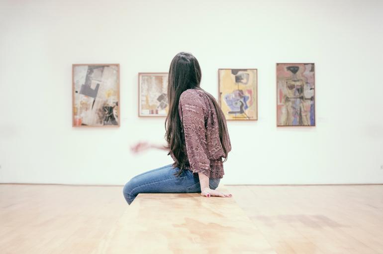 Visiting a museum or art gallery: self-care activities for the Fall season