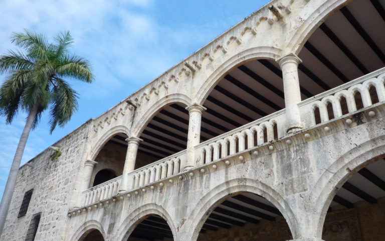 Doing a walking tour of Santo Domingo and exploring the Zona Colonial. Delve into the history of the New World with a peek at many of the oldest buildings in this part of the Americas. #travel #traveltips #traveldestinations #SantoDomingo #DominicanRepublic