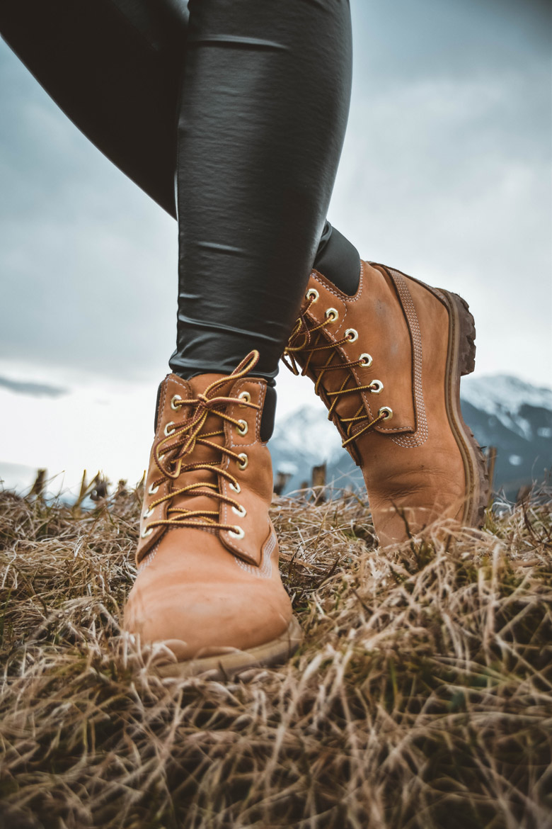 Tips on Choosing the best women's hiking boots